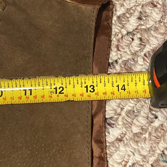 Pan-Asia Genuine Leather Vest - Picture 8 of 11